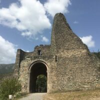 Kloster Akhtala: Reste der Befestigung