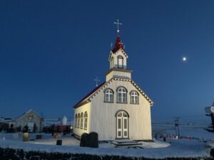 Kirche in Hraungeroi