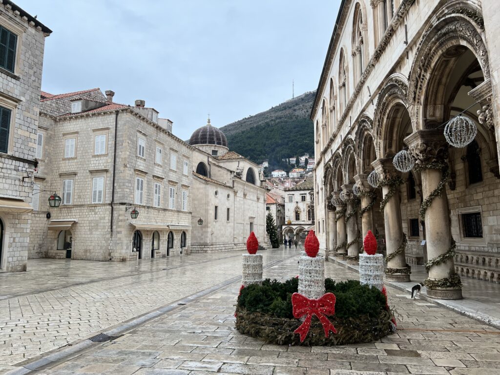 Kroatien: Altstadt von Dubrovnik - Weihnachtsschmuck