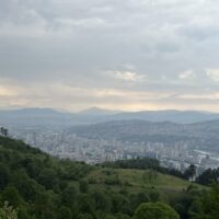 Blick von Scharfschützenstellung auf die Innenstadt von Sarajevo (BiH)