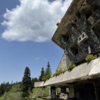 Ruine des Hotel Igman (BiH)