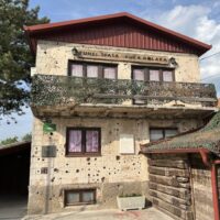 Sarajevo-Tunnel - Eingangsgebäude (BiH)